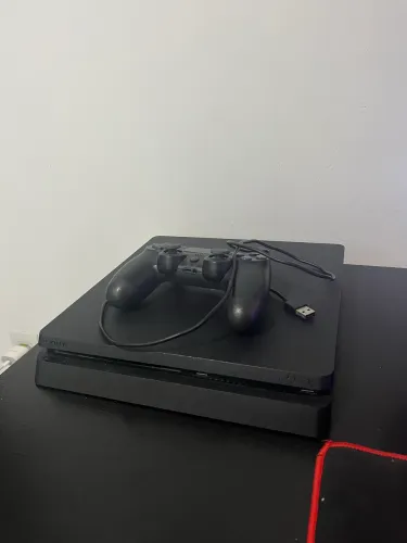 PS4 SLIM 1TB