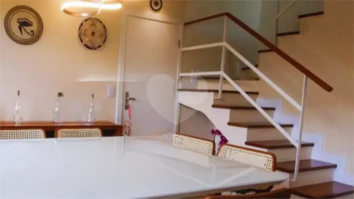 Apartamento Duplex a venda em Vila Andrade