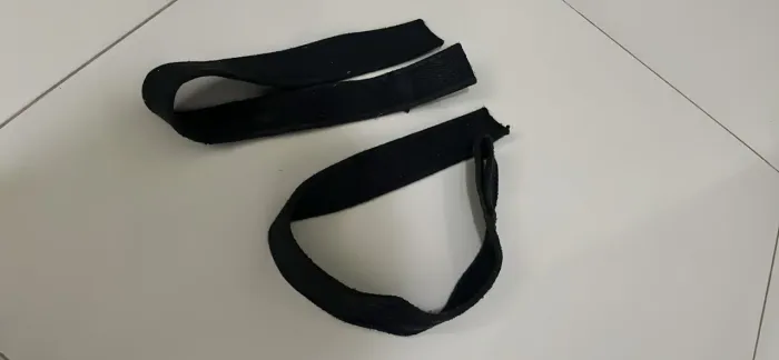 Par de Straps Profissionais para Musculação / Treino de Força (Preto)