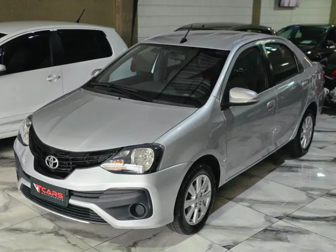Toyota Etios X Plus Sedan 1.5 Flex 16V 4P Aut. 2021