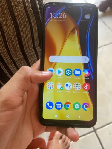 Telefone poco c40