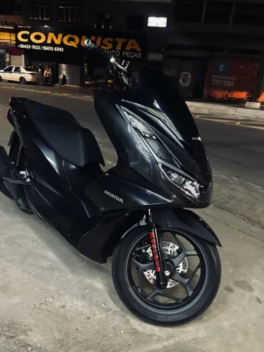 PCX 2024 6600KM APENAS ?