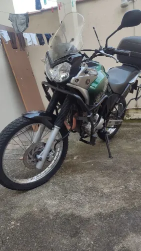 Ténéré 250 / verde
