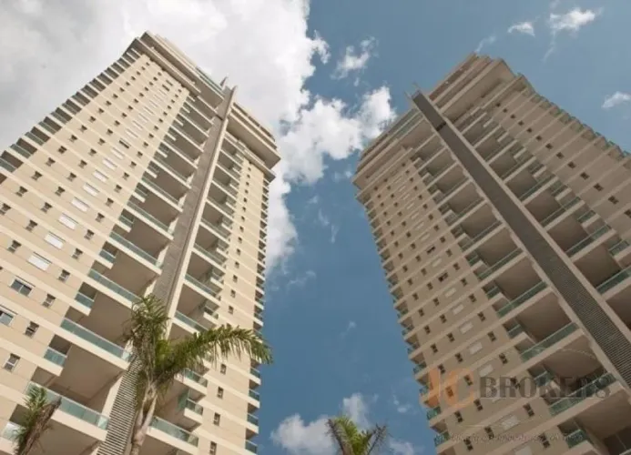 Apartamento 190 m² de área útil, 4 dormitórios (sendo 4 suítes), 2 Vagas.