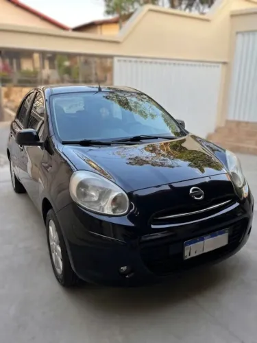 Nissan March SV 1.6 16V Flex Fuel 2013