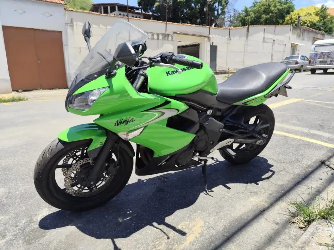 Kawasaki ninja 650r muito nova