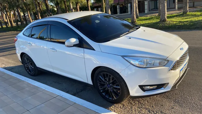 Ford Focus Fastback Se/se Plus 2.0 Flex Aut. 2017