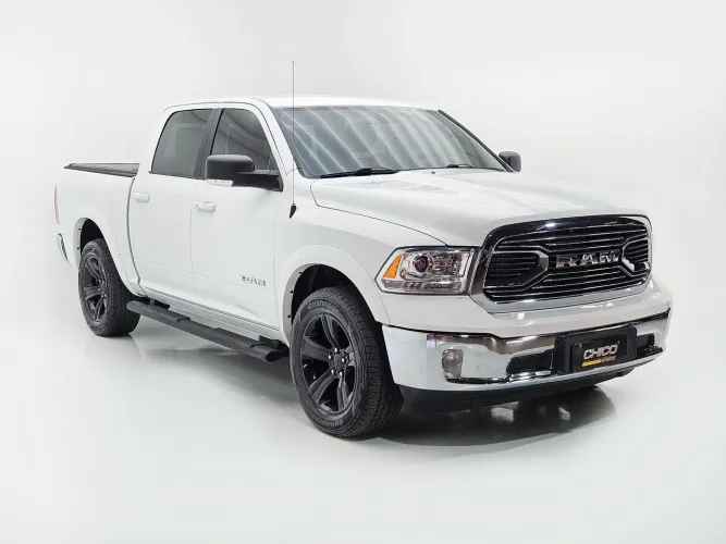 Ram Classic Laramie 5.7 V8 16V Gasolina 4X4 Aut. 2023