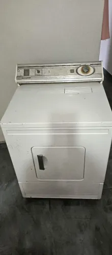 Secadora Brastemp 12 kg, não é a gás.