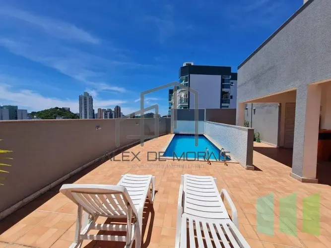 Encantador apartamento localizado no bairro de Bento Ferreira,possui 2 quartos, vaga de ga