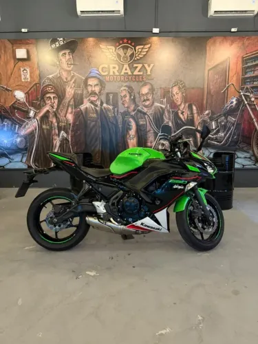 KAWASAKI NINJA 650