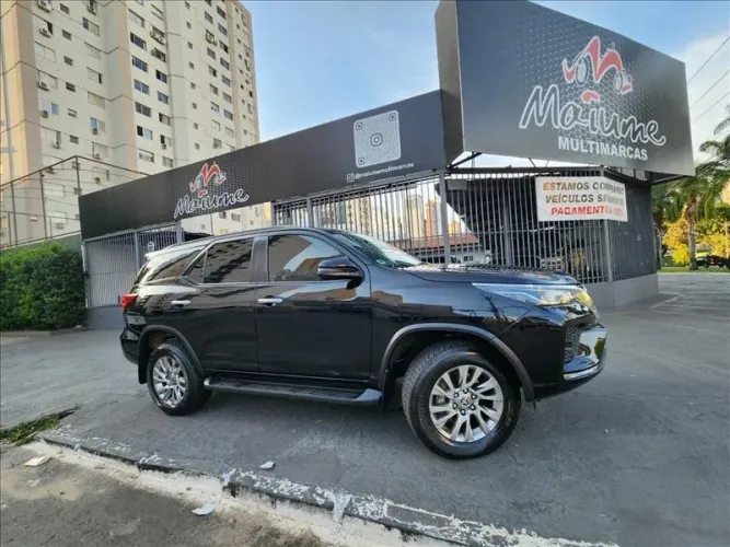 Toyota Hilux CD SRV 4X2 2.7 Flex 16V Aut. 2021