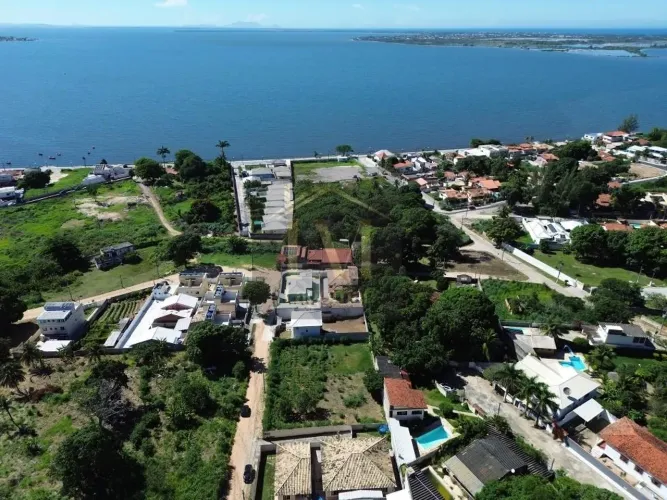 Terreno a venda com 1.000m² no bairro Hospício