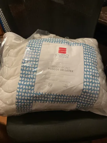 Travesseiro Euro Flocos de Látex