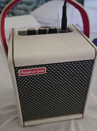 Mini Amplificador Positive Grid