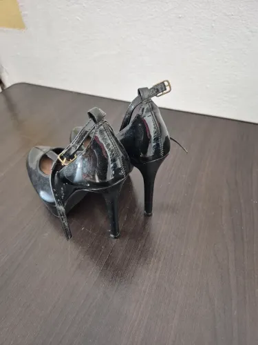 Roupas de brechó 