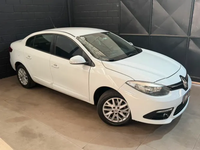 Renault Fluence Sed. Dyn. Plus 2.0 16V Flex Aut. 2016