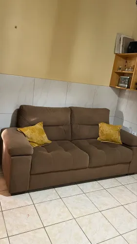 Sofá semi novo