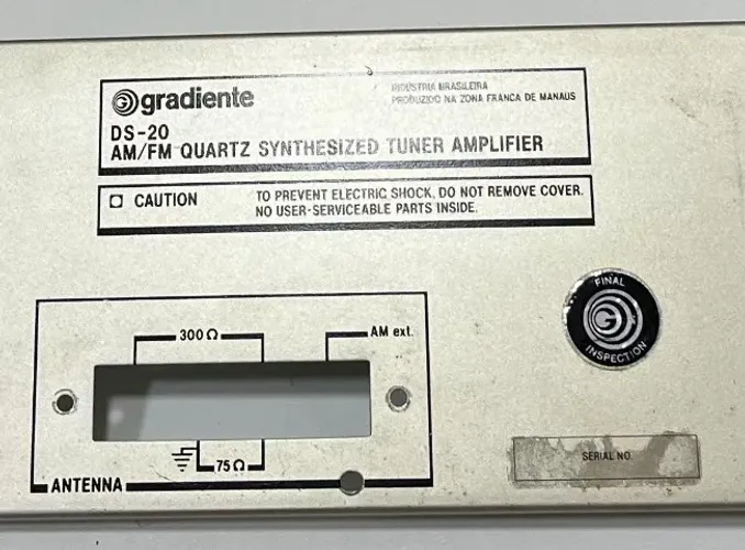 Receiver Gradiente DS-20 - Painel Traseiro