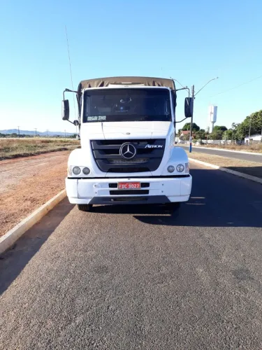 Caminhão 2324 Atron a venda 