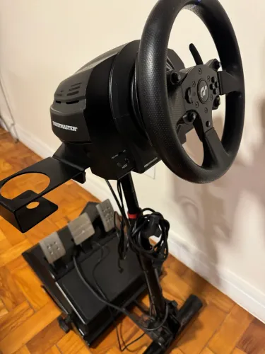 Volante e Pedais Thrustmaster T300 GT Edition com suporte