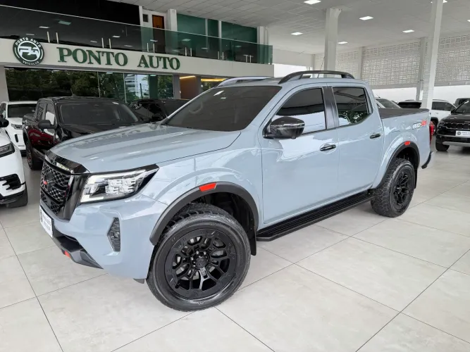 Nissan Frontier Pro4x CD 4X4 2.3 Bi-TB Die. AUT 2023