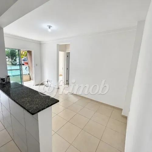 VENDA - VILA DE ESPANHA TÉRREO COM VARANDA. LATERAL DA ARTÊMIA PIRES.