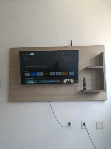 PAINEL DE TV PARA SAIR HJ 