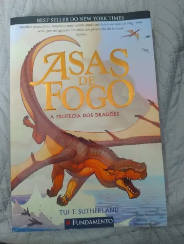 Livro Asas de Fogo