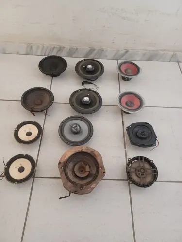 Auto falantes de porta.Todos juntos.99,00