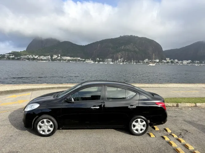 Nissan Versa S 1.6 16V Flexstart 4P Mec. 2014