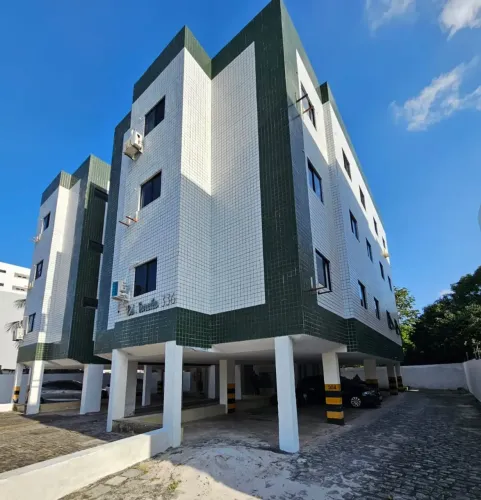 ALUGO Apartamento em Água Fria/Bancários com 2 Quartos sendo 1 Suíte, Próximo Unipê
