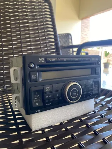 Cd player original nissan