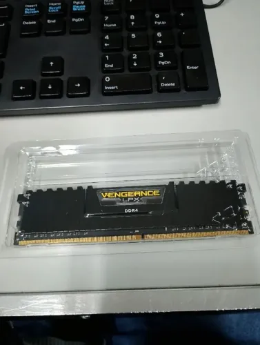 Memória Vengeance 8gb 3200mhz DDR4