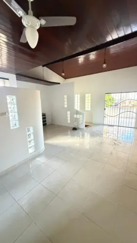 CASA DE DOIS PAVIMENTOS PARA LOCAÇÃO NO UMARIZAL | 4 QUARTOS | 85m² | SACADA | 1 VAGA