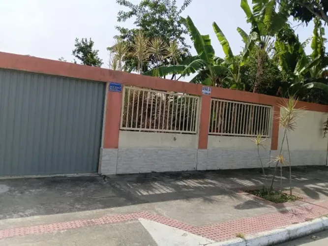 Casa com Anexo em Enseada de Jacaraípe (Serra)