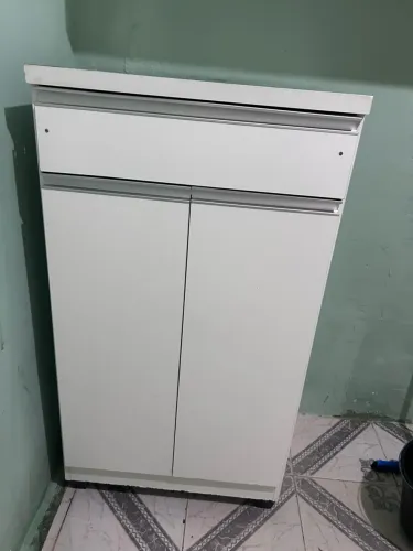 Armário Multiuso Branco com 2 Portas e Gaveta