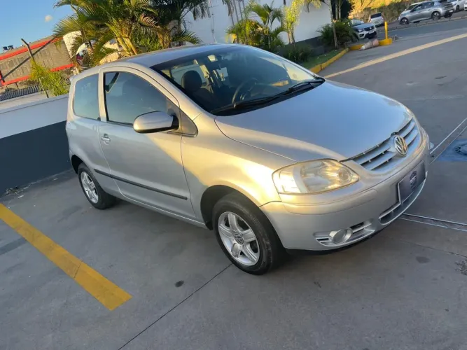 Volkswagen Fox Plus 1.0mi/ 1.0mi Total Flex 8V 3P 2004