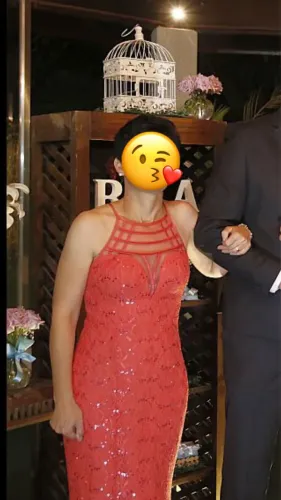 Vestido Vermelho de Festa Elegante