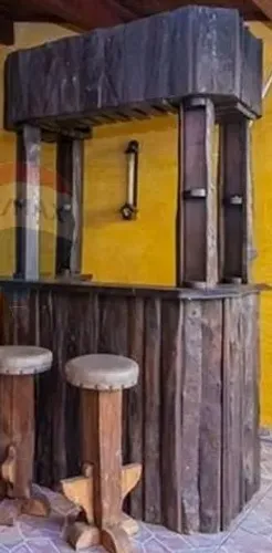 BAR RÚSTICO EM MADEIRA