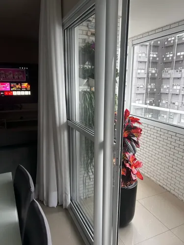 Porta de Correr de Alumínio Branco com Vidro - 3 Folhas - Excelente Estado