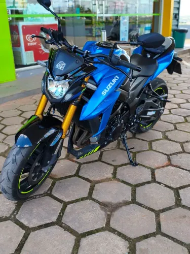 Venda de moto Suzuki 750 Paragominas Pará