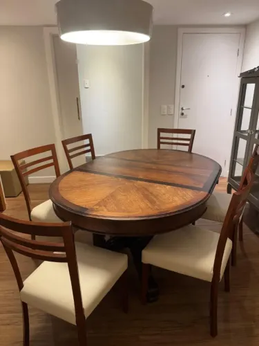 Mesa de Jacarandá com 6 cadeiras