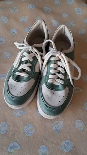 Tênis feminino 