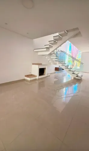 Sobrado para aluguel com 300 metros quadrados com 4 quartos