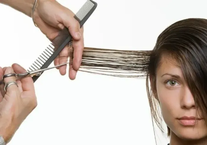 Curso de Corte Feminino com Escova - Escola com RG no MEC