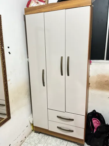 VENDO GUARDA ROUPA SOLTEIRO