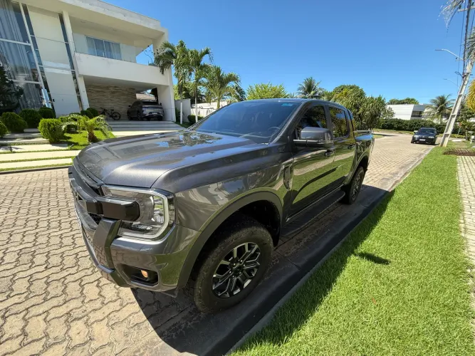 Ford Ranger Black 2.0 4X2 CD TB Diesel Aut. 2025