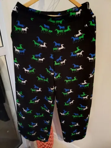 Calça pantacourt H&M