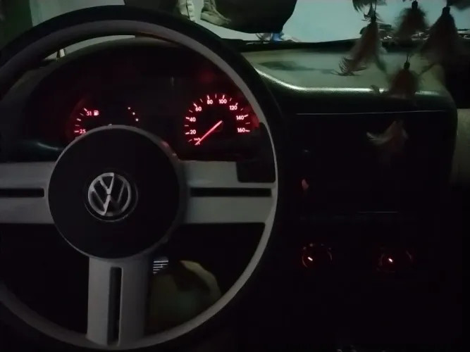 Vendo painel gol g3 city 2002 em perfeito estado....ele tá instalando no gol g2 